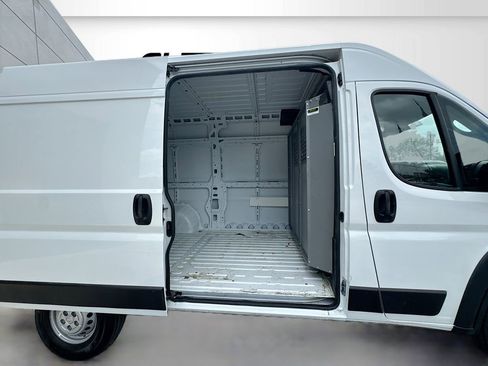 Used 2025 RAM ProMaster 1500 w/ Safety Group FWD image 23
