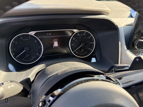 Certified 2023 Nissan Rogue SL w/ SL Premium Package image 9