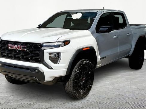 New 2026 GMC Canyon Elevation w/ Convenience Package RWD image 3