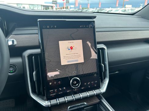 New 2026 GMC Acadia Denali w/ Super Cruise Package image 14