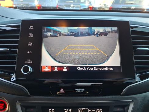 Used 2023 Honda Ridgeline Sport image 11