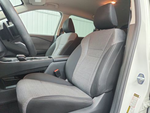 Used 2023 Nissan Rogue SV FWD image 19