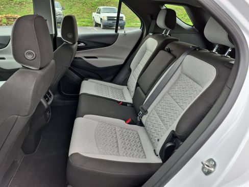 Certified 2024 Chevrolet Equinox LS FWD image 25