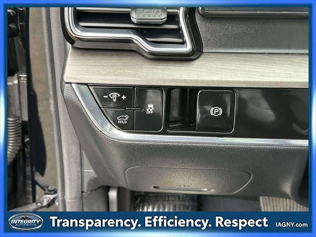 Used 2023 Kia Sportage X-Line w/ X-Line Premium Package AWD/4WD image 21