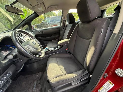 Used 2013 Nissan Leaf SV w/ LED & Quick Charge Pkg image 5