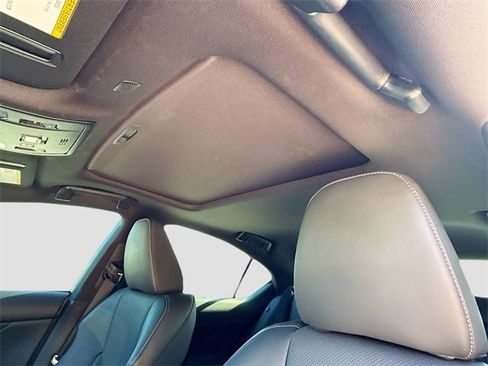 Used 2023 Lexus IS 350 F Sport image 25