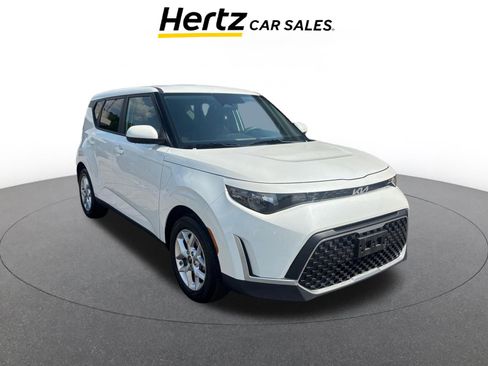 Used 2025 Kia Soul LX w/ LX Technology Package FWD image 1