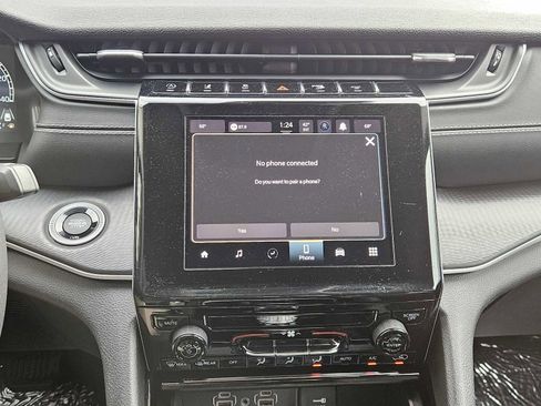 Used 2023 Jeep Grand Cherokee L Laredo image 30