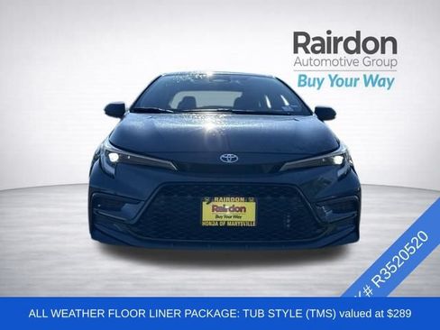 Used 2024 Toyota Corolla SE w/ SE Premium Package FWD image 3