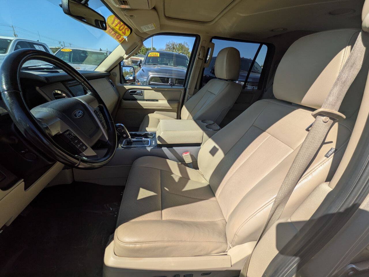 Used 2017 Ford Expedition Limited w/ Equipment Group 301A AWD/4WD image 11