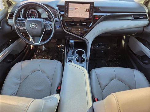 Certified 2021 Toyota Camry XLE image 16