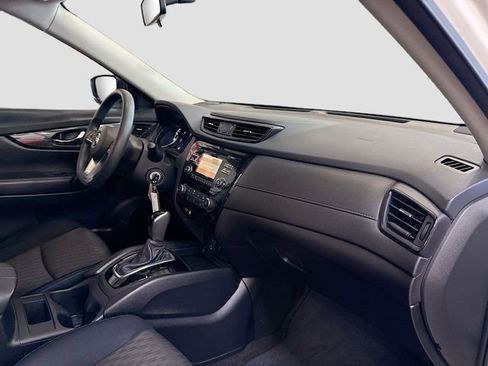 Used 2017 Nissan Rogue S image 28