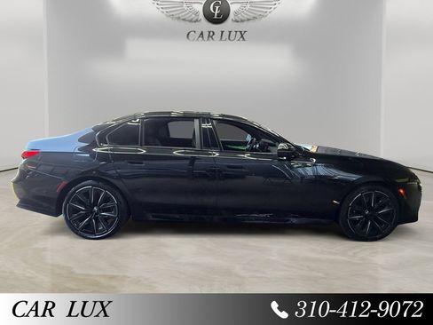 Used 2023 BMW 740i RWD image 6