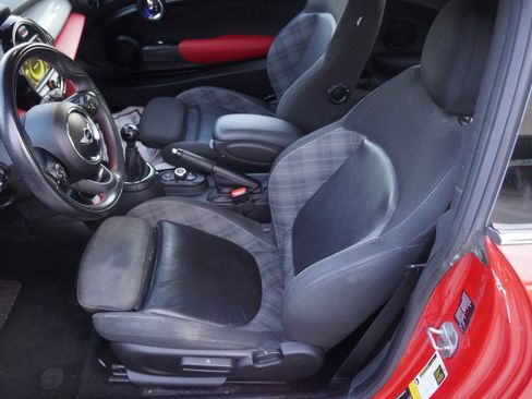 Used 2015 MINI Cooper 2-Door Hardtop image 28