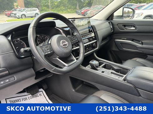 Used 2023 Nissan Pathfinder SL FWD image 20