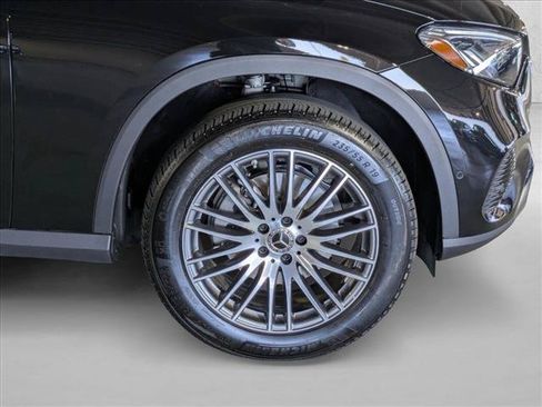 Certified 2026 Mercedes-Benz GLC 300 image 24