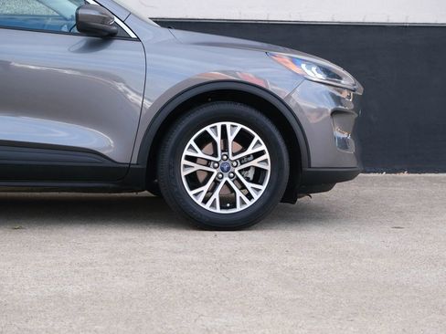 Used 2022 Ford Escape SEL image 13