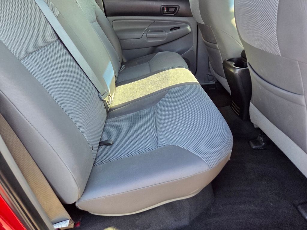 Used 2015 Toyota Tacoma PreRunner w/ TRD Off-Road Package RWD image 17