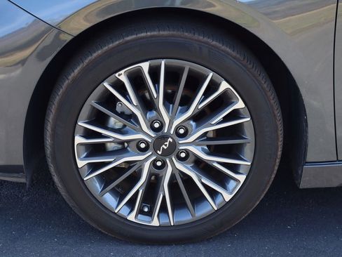 Used 2023 Kia Forte GT-Line image 28