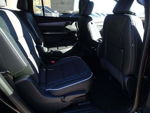 New 2025 Buick Enclave Sport Touring w/ Power Package FWD image 12