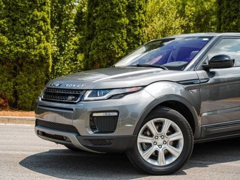 Used 2018 Land Rover Range Rover Evoque SE Premium AWD/4WD image 2