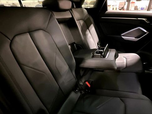 Certified 2025 Audi Q3 2.0T Premium w/ Convenience Package image 19