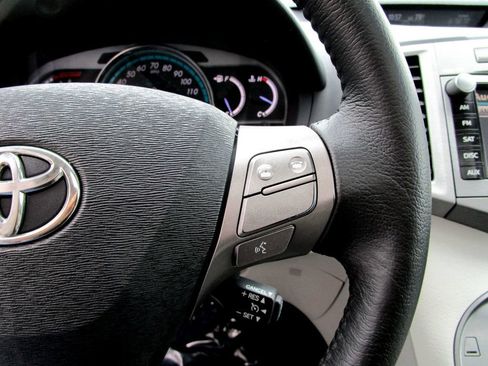 Used 2012 Toyota Venza Limited w/ Tow Pkg AWD/4WD image 19