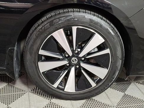 Used 2020 Nissan Altima 2.5 SV FWD image 11