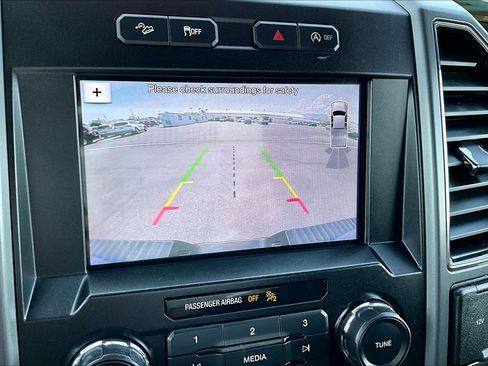 Used 2019 Ford F150 XLT w/ Equipment Group 302A Luxury AWD/4WD image 22