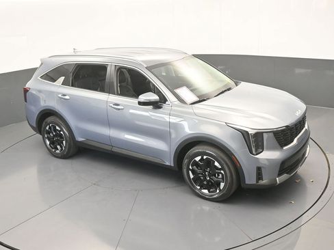 Used 2025 Kia Sorento S FWD image 54