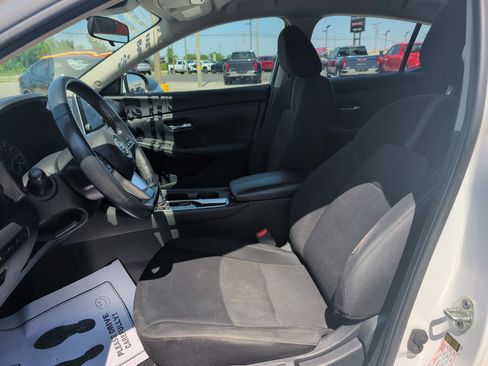 Used 2021 Nissan Sentra SV FWD image 8