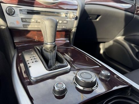 Used 2019 INFINITI Q70 Luxe w/ Proactive Package image 29