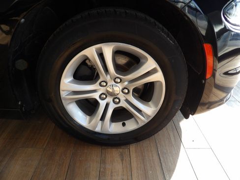 Used 2021 Dodge Charger SXT w/ Leather Interior Group image 4