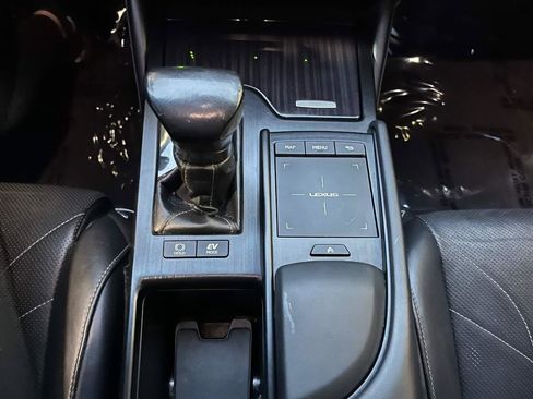 Used 2021 Lexus ES 300h w/ Accessory Package 2 image 31