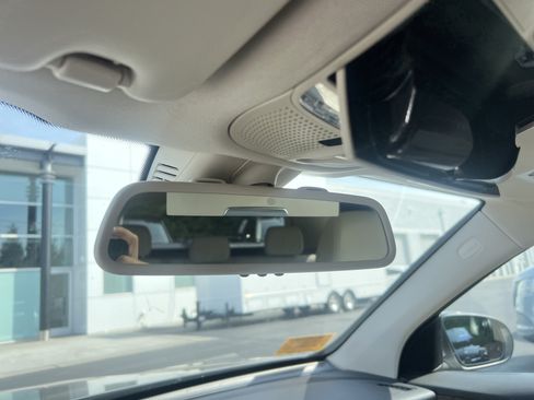 Certified 2019 Mercedes-Benz GLC 300 4MATIC image 27