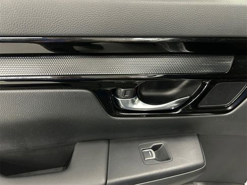 Used 2023 Honda CR-V Sport Touring image 17