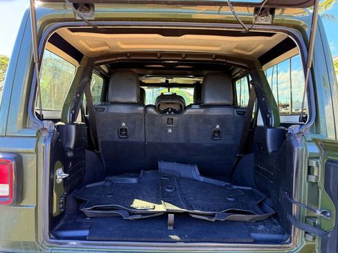 Used 2021 Jeep Wrangler Unlimited Sahara image 17