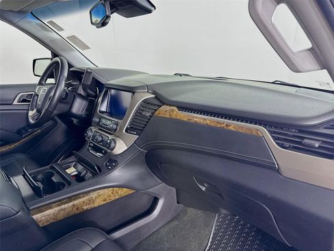 Used 2016 GMC Yukon XL Denali w/ Open Road Package AWD/4WD image 31