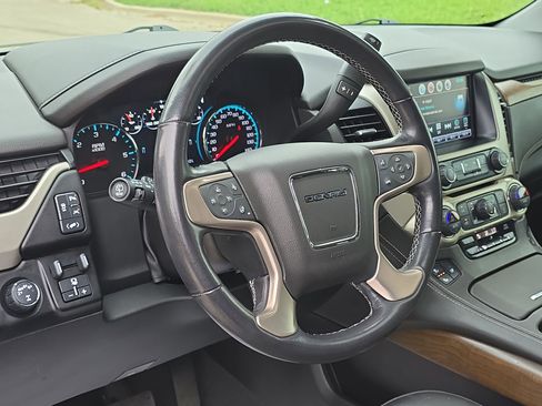 Used 2020 GMC Yukon Denali w/ Open Road Package AWD/4WD image 14