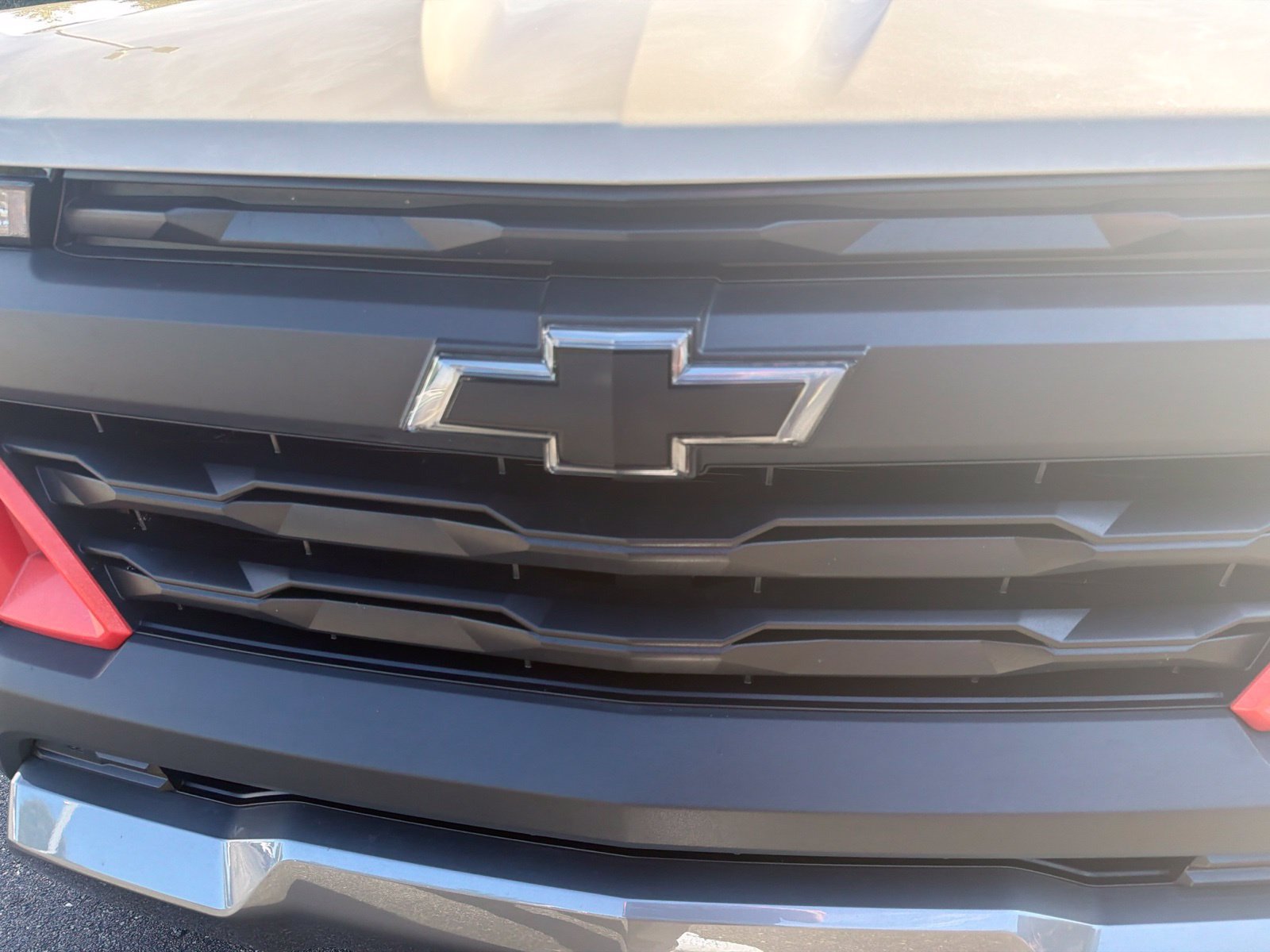 Used 2024 Chevrolet Colorado Trail Boss w/ LPO, Dark Essentials Package AWD/4WD image 32