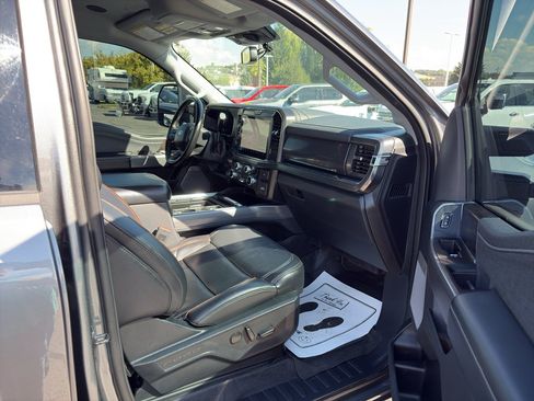 Used 2025 Ford F450 Lariat w/ Lariat Ultimate Package AWD/4WD image 23