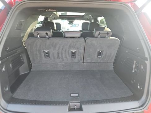 Used 2024 Chevrolet Traverse RS w/ LPO, Floor Liner Package FWD image 12