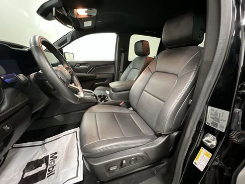 Certified 2024 Chevrolet Colorado LT w/ LT Convenience Package III AWD/4WD image 19