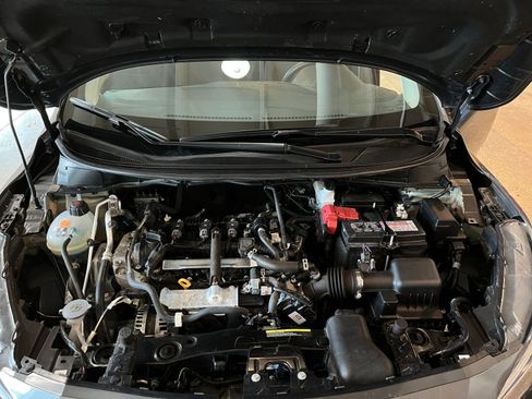 Used 2025 Nissan Versa SV FWD image 31