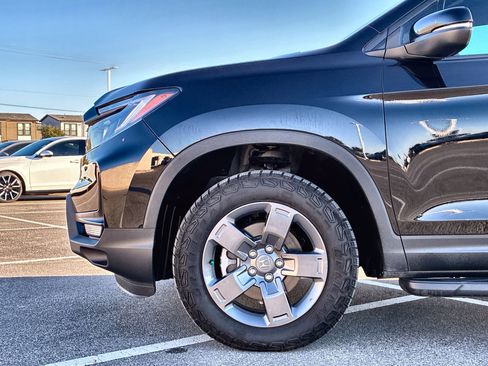 Certified 2025 Honda Ridgeline TrailSport image 14