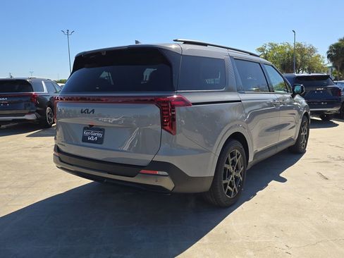 New 2026 Kia Carnival SX Prestige FWD image 8