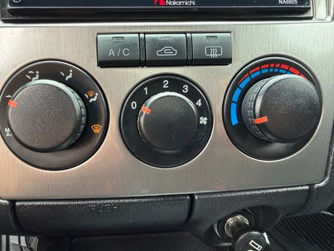 Used 2004 Hyundai Tiburon GT FWD image 34