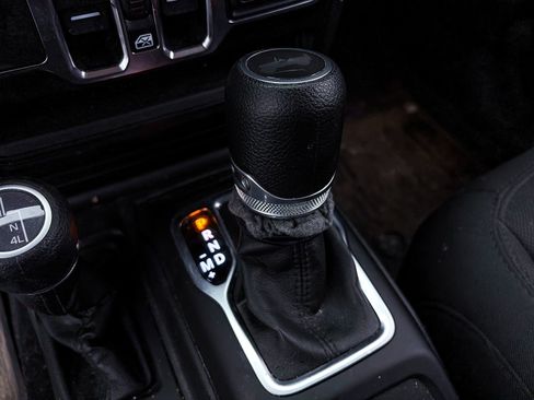 Used 2023 Jeep Wrangler Sport S image 20