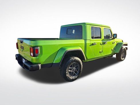 New 2026 Jeep Gladiator Sport AWD/4WD image 3