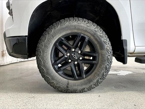 Used 2024 Chevrolet Silverado 1500 LT Trail Boss w/ Protection Package image 6